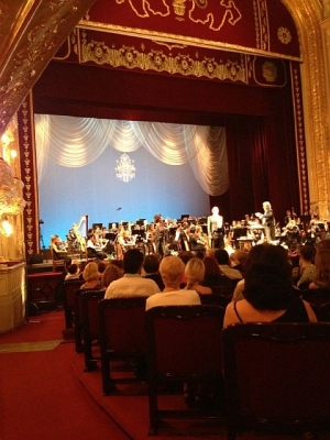 Одесский оперный театр — территория перманентной войны. Крыша едет… 