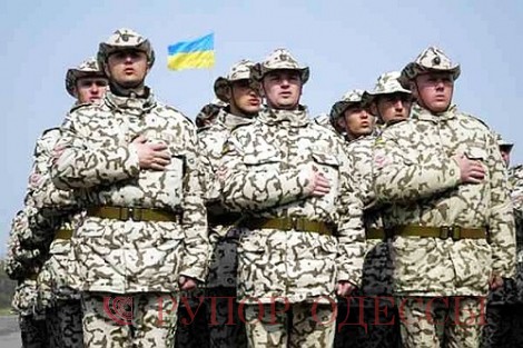 Фото: vsekommentarii.com Личный состав 56-го отдельного вертолетного отряда Вооруженных Сил Украины