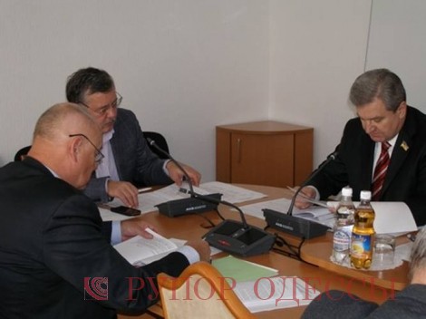 Сергей Гриневецкий отстаивает права военнослужащих. Фото сайта rada.gov.ua