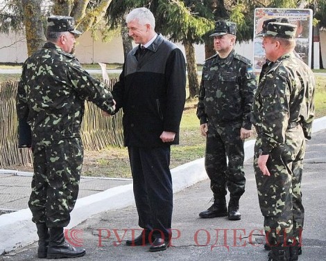 Министр обороны Украины Дмитрий Саламатин в Ровенском гарнизоне.  Фото: mil.gov.ua
